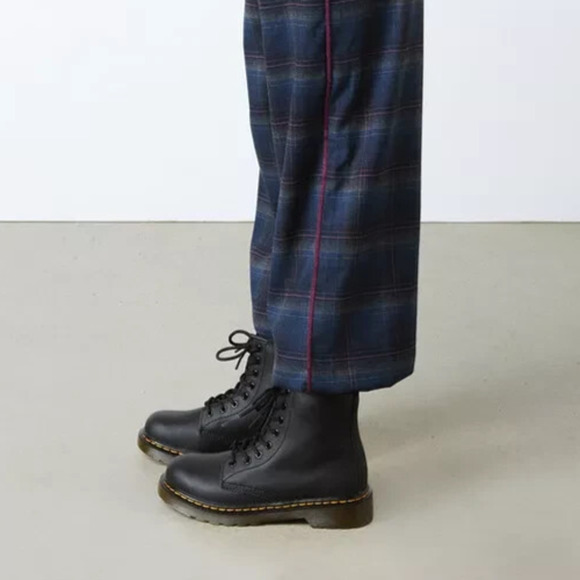 Dr. Martens Junior 1460 Softy T Black Leather Lace-Up Side Zip Boots Kids Size 2 - Picture 2 of 14